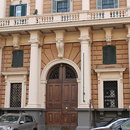 بيت ضيافة Little Rose روما